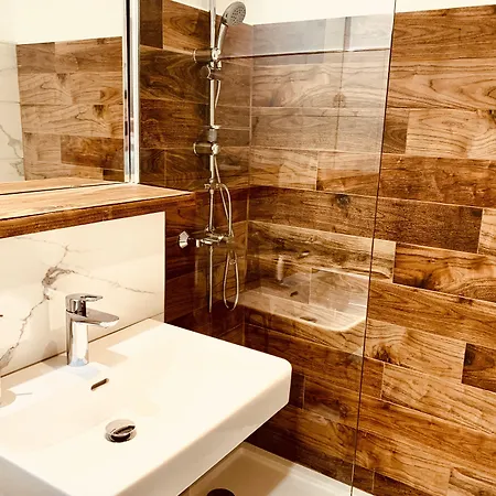 Il Tramonto Καλβί