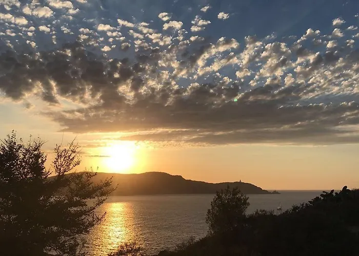 Il Tramonto Calvi (Corsica)